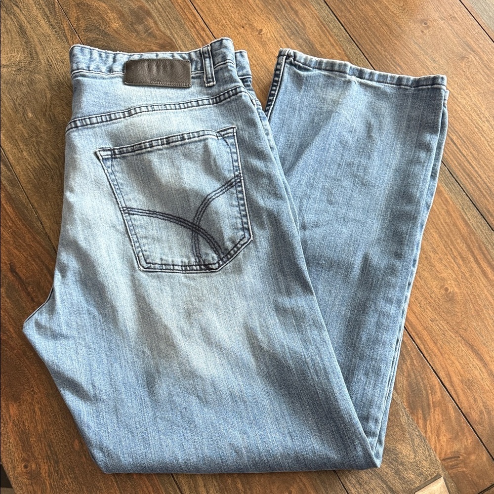 Calvin Klein Men's Light Blue Relaxed Straight Fit Jeans~36x30